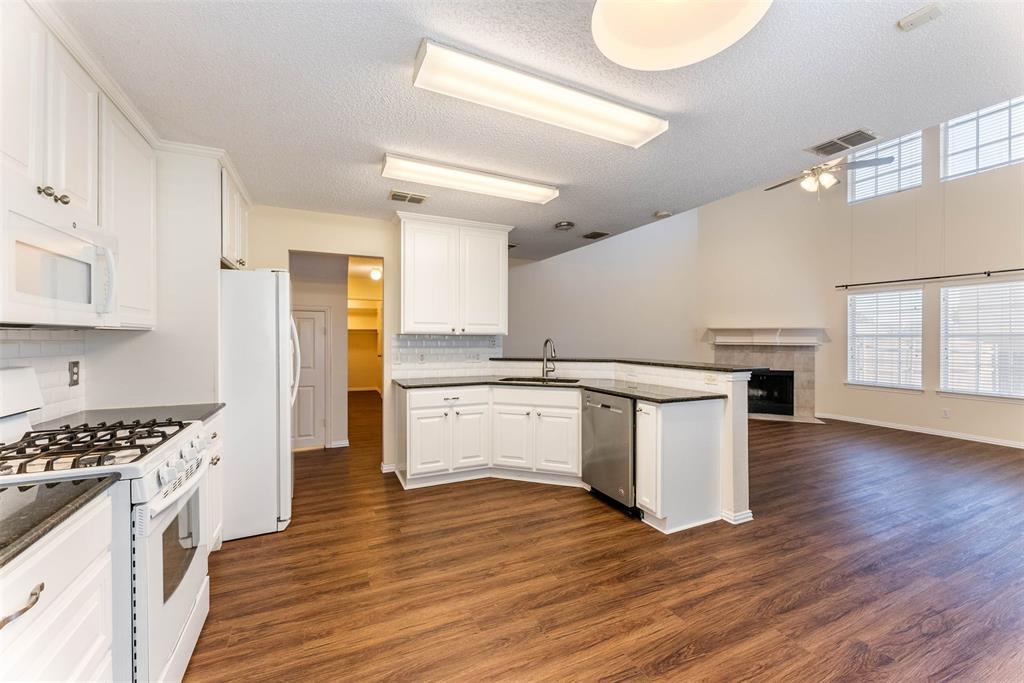 3929 Acorn Lane Property Photo 15