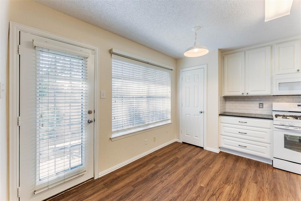 3929 Acorn Lane Property Photo 18