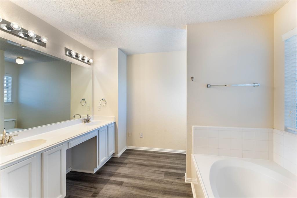 3929 Acorn Lane Property Photo 29