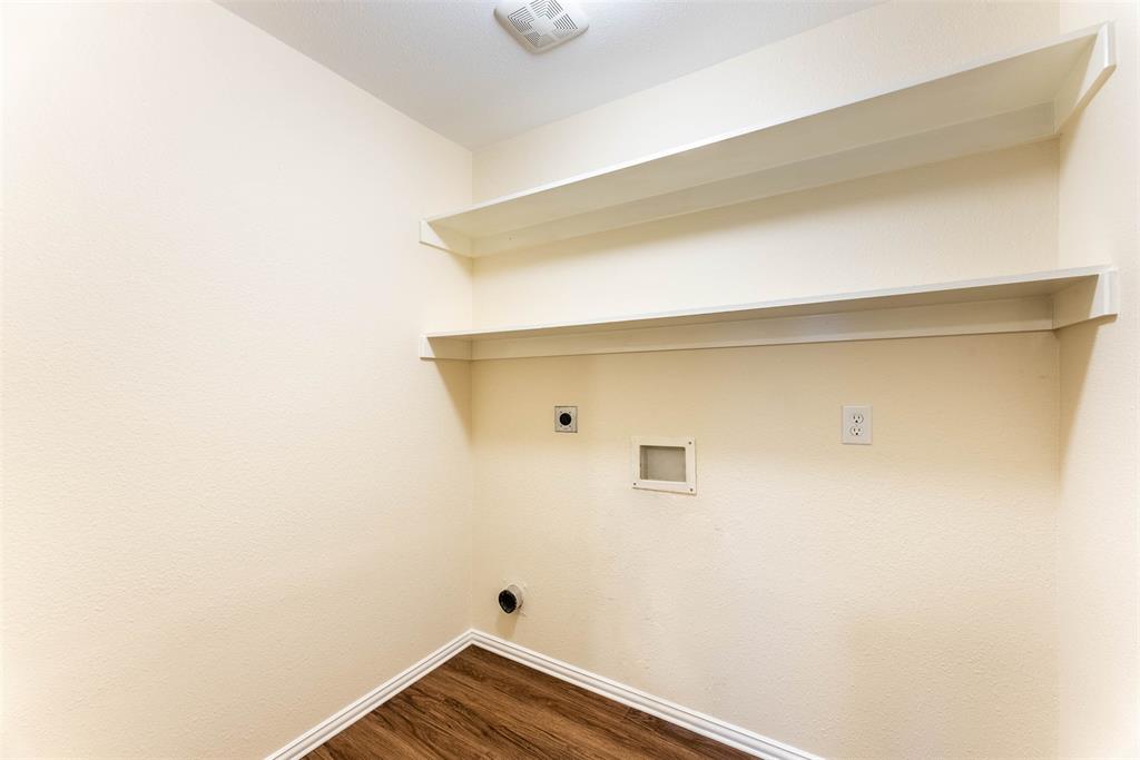 3929 Acorn Lane Property Photo 33