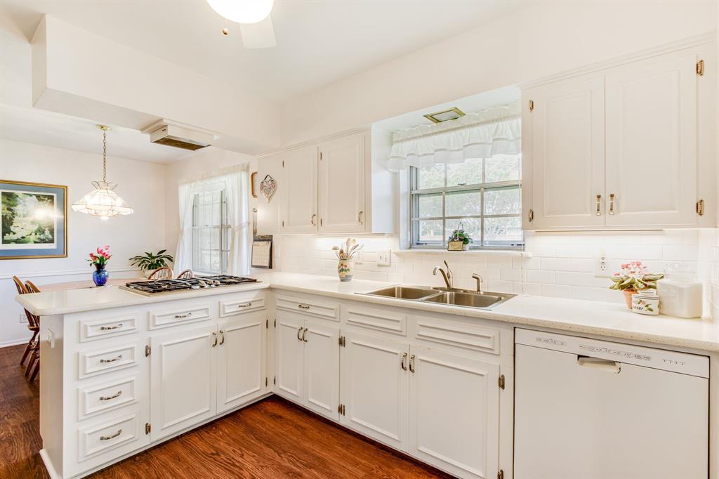 331 Robin Way Property Photo 15