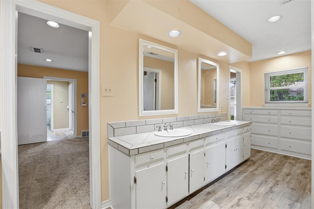 4328 Winding Way Property Photo 18