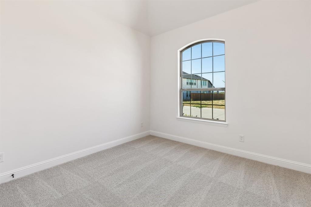 9221 Persimmon Lane Property Photo 13