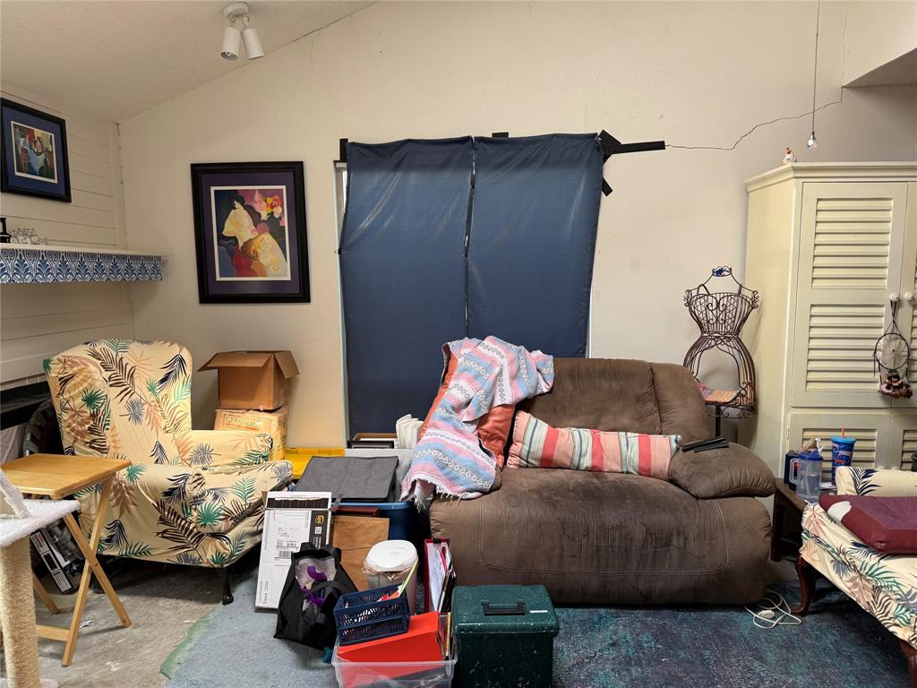 502 Pine Trail Drive Property Photo 2