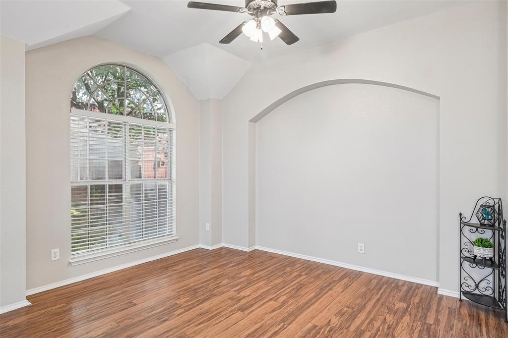 3901 Rolling Hills Drive Property Photo 14