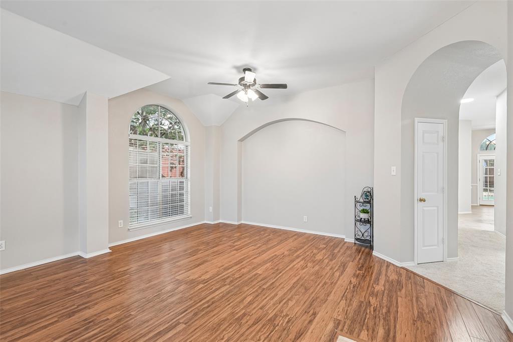 3901 Rolling Hills Drive Property Photo 15