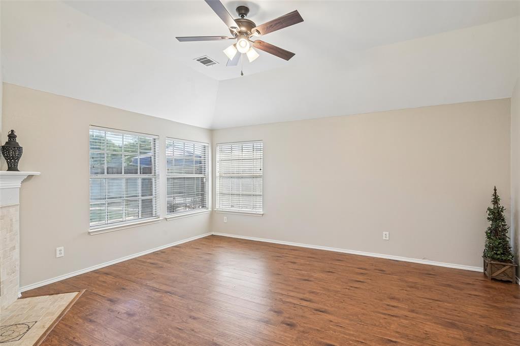 3901 Rolling Hills Drive Property Photo 21