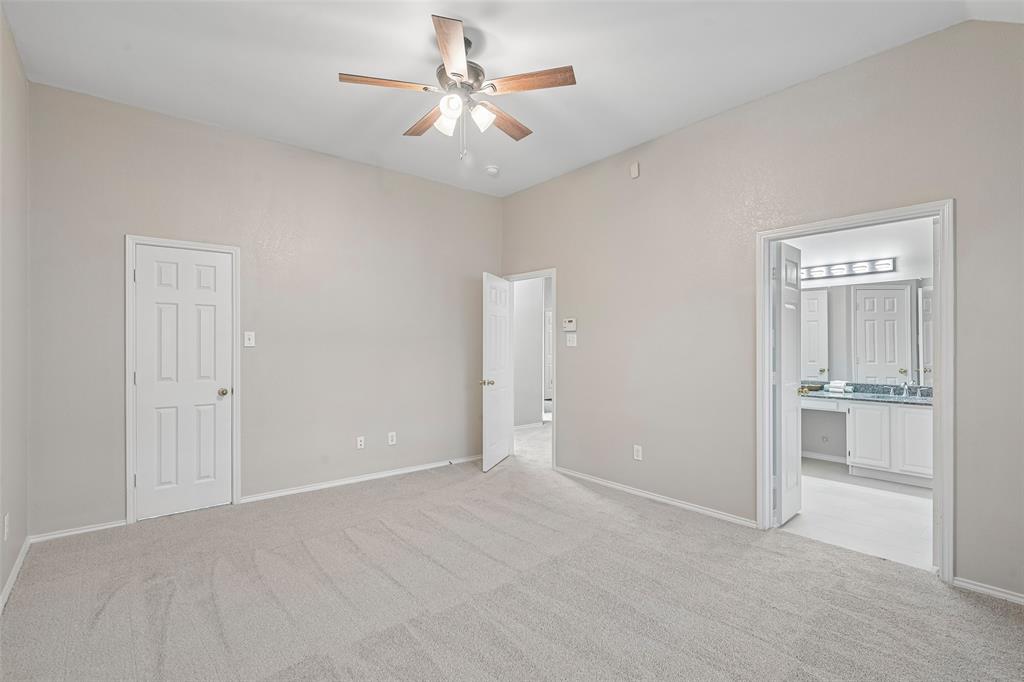 3901 Rolling Hills Drive Property Photo 27
