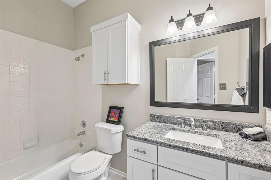 3901 Rolling Hills Drive Property Photo 30