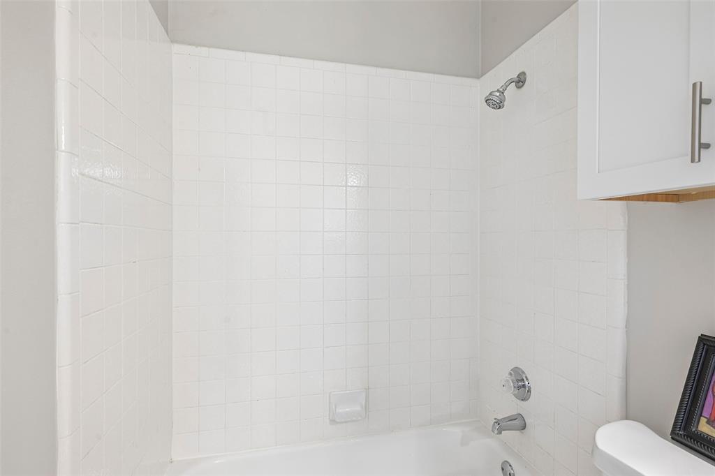 3901 Rolling Hills Drive Property Photo 31