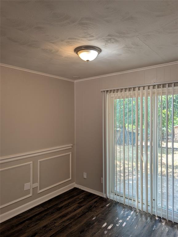 1820 Warren Lane Property Photo 8