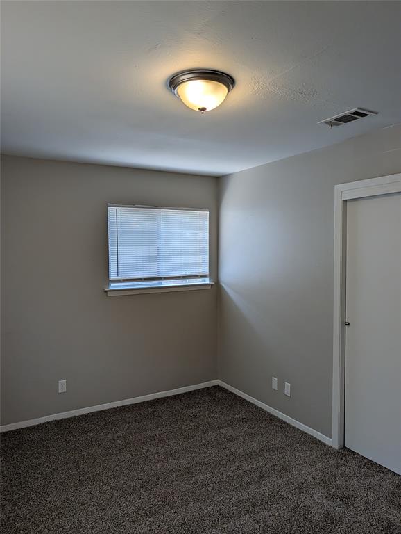 1820 Warren Lane Property Photo 10
