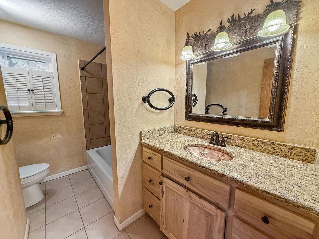 704 Marion Drive Property Photo 18