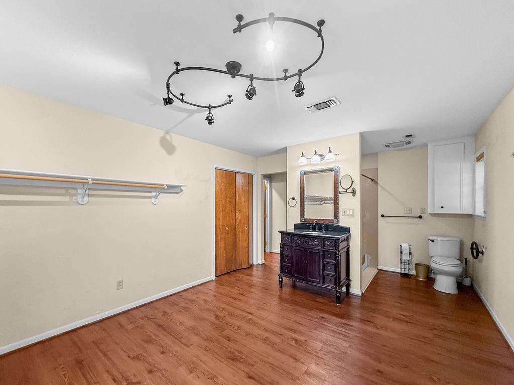 704 Marion Drive Property Photo 25