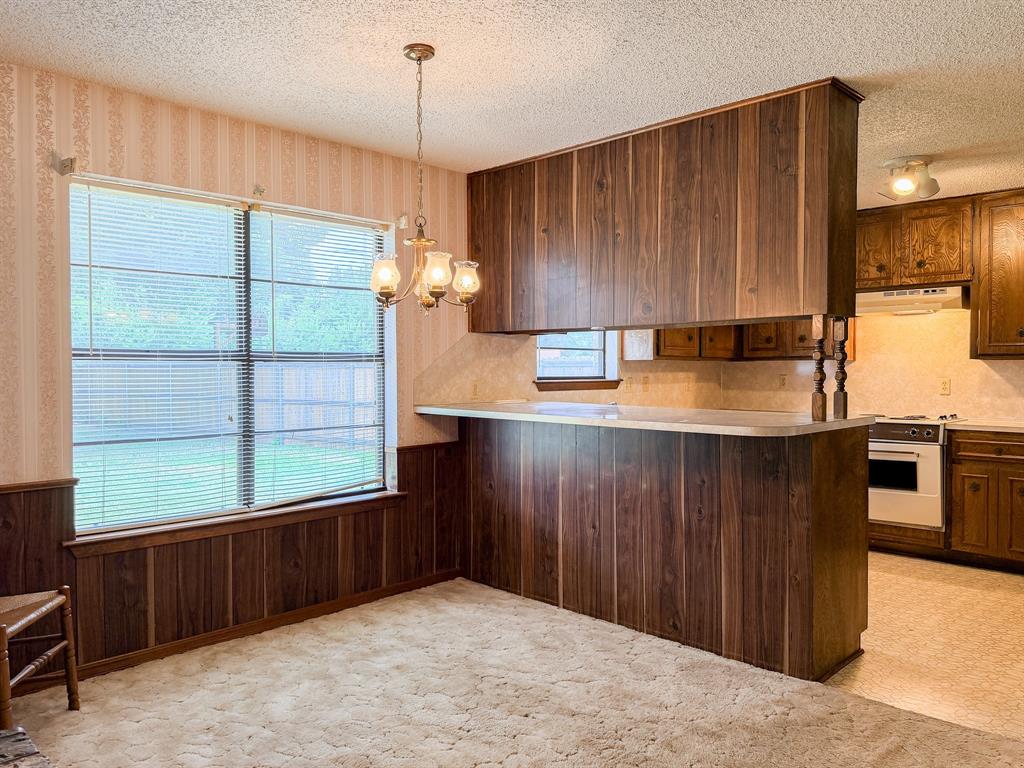 5210 Wildwood Drive Property Photo 6