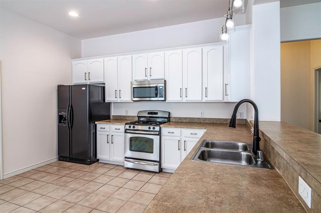1609 Jasmine Trail Property Photo 7