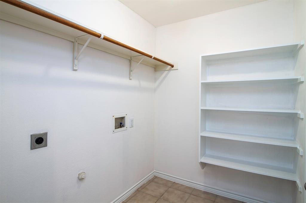 1609 Jasmine Trail Property Photo 10