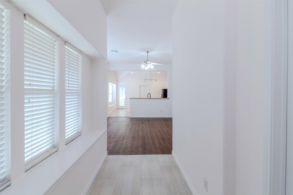 1609 Jasmine Trail Property Photo 11