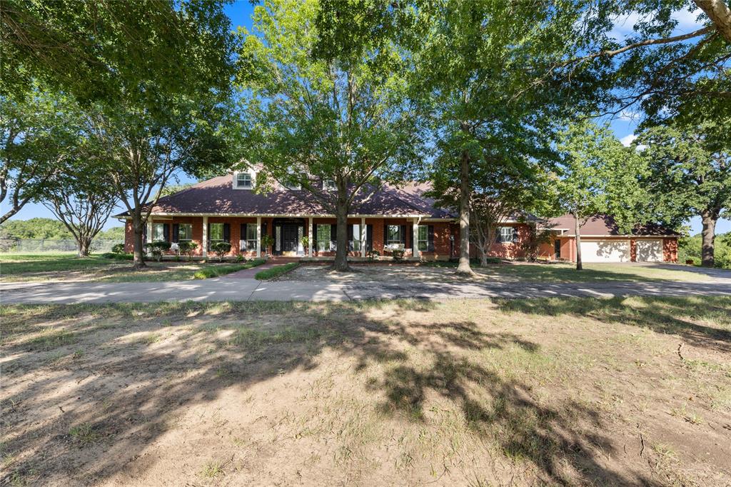 200 County Road 2130 Property Photo 4