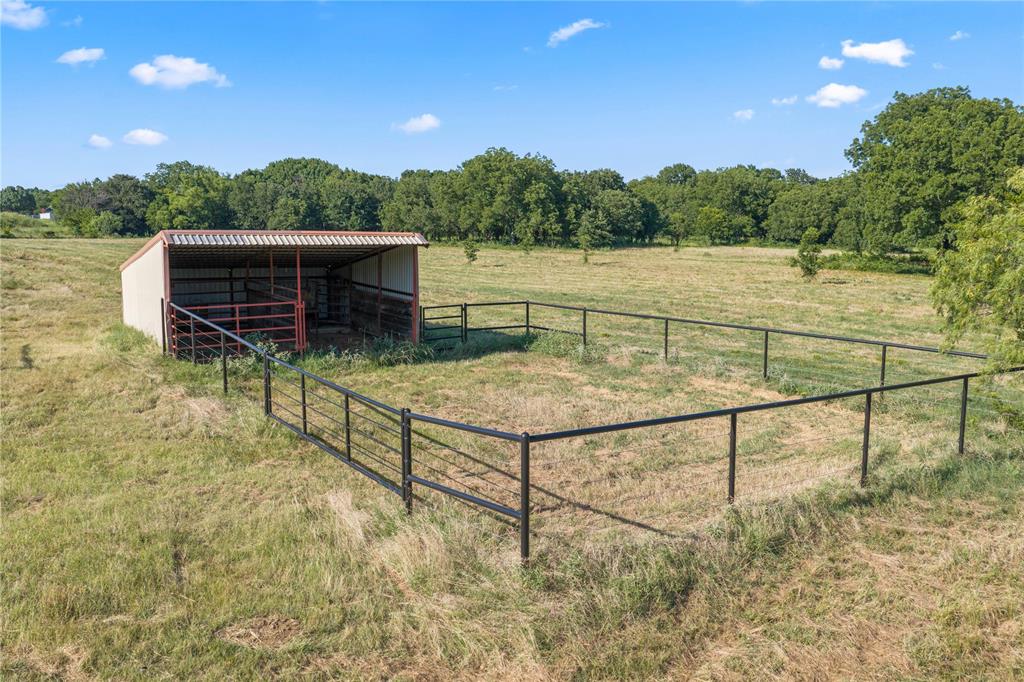200 County Road 2130 Property Photo 38