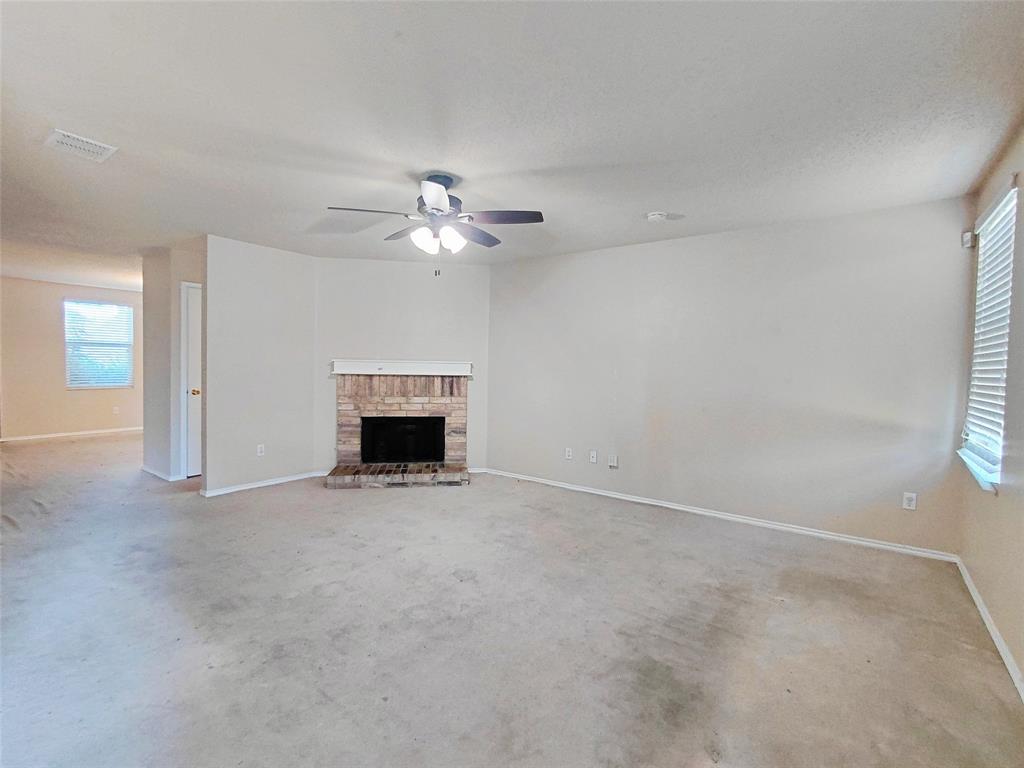 2123 W Grove Lane Property Photo 8