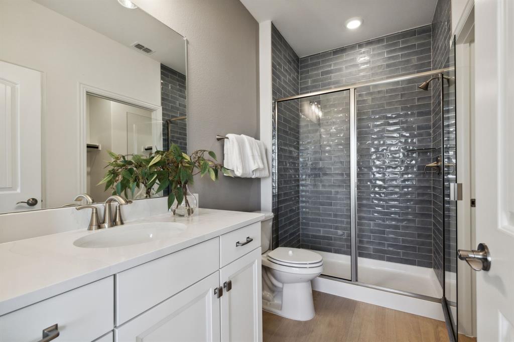 808 Cormorant Drive Property Photo 13
