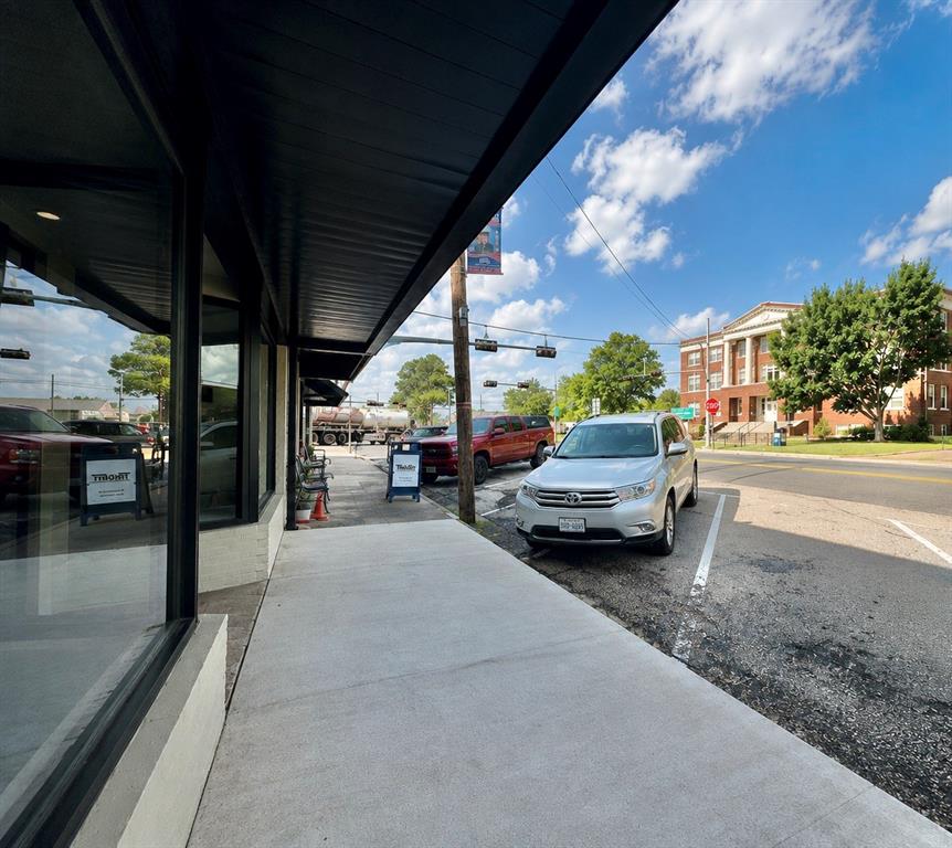 105 N Main Street Property Photo 16