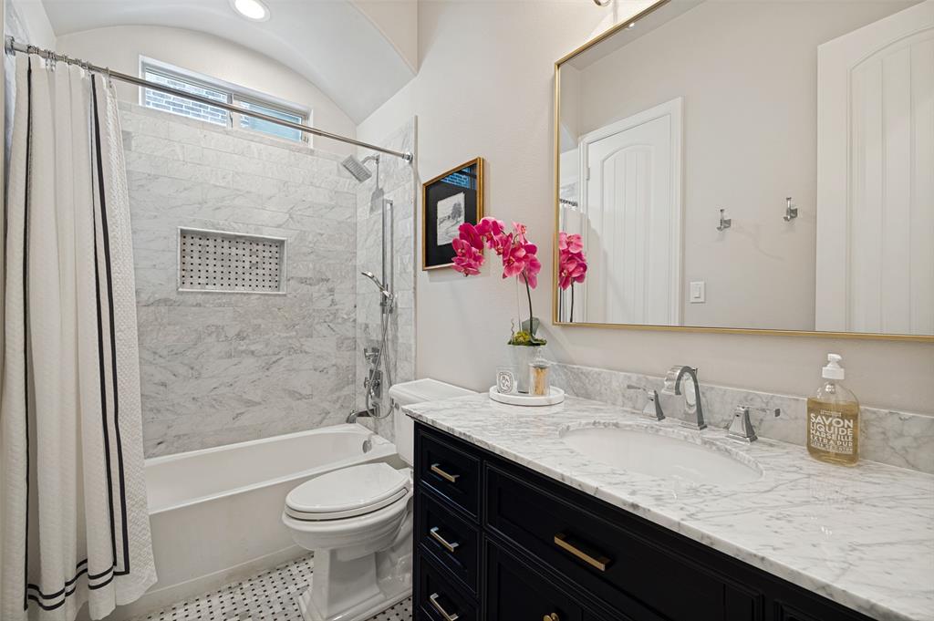 4101 Chevy Chase Lane Property Photo 25