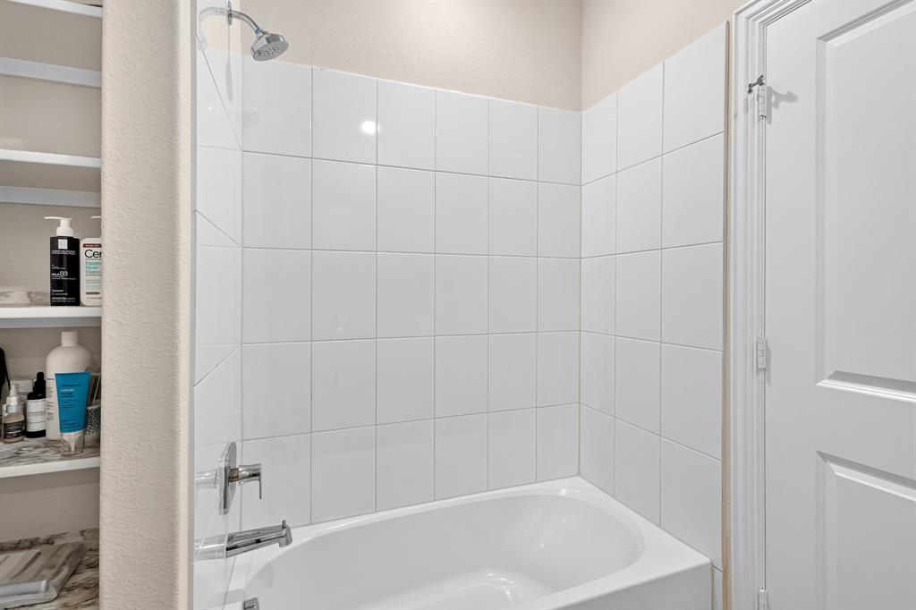 1536 Lake District Drive Property Photo 16