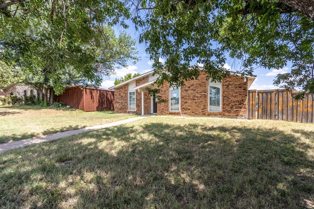 649 Eagle Drive Property Photo 2