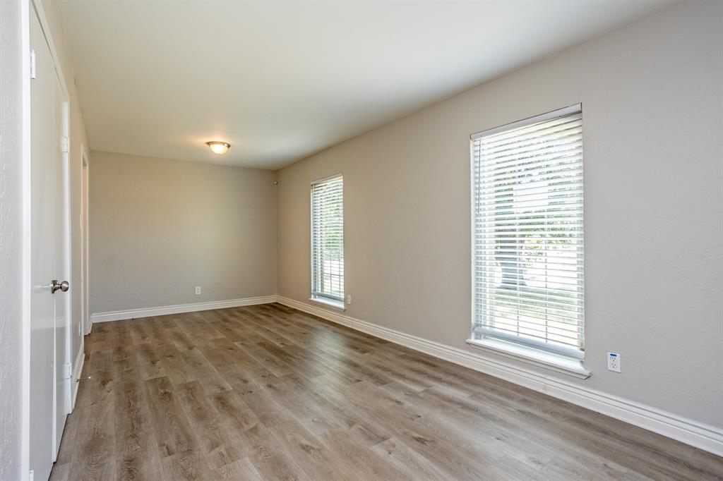 649 Eagle Drive Property Photo 4