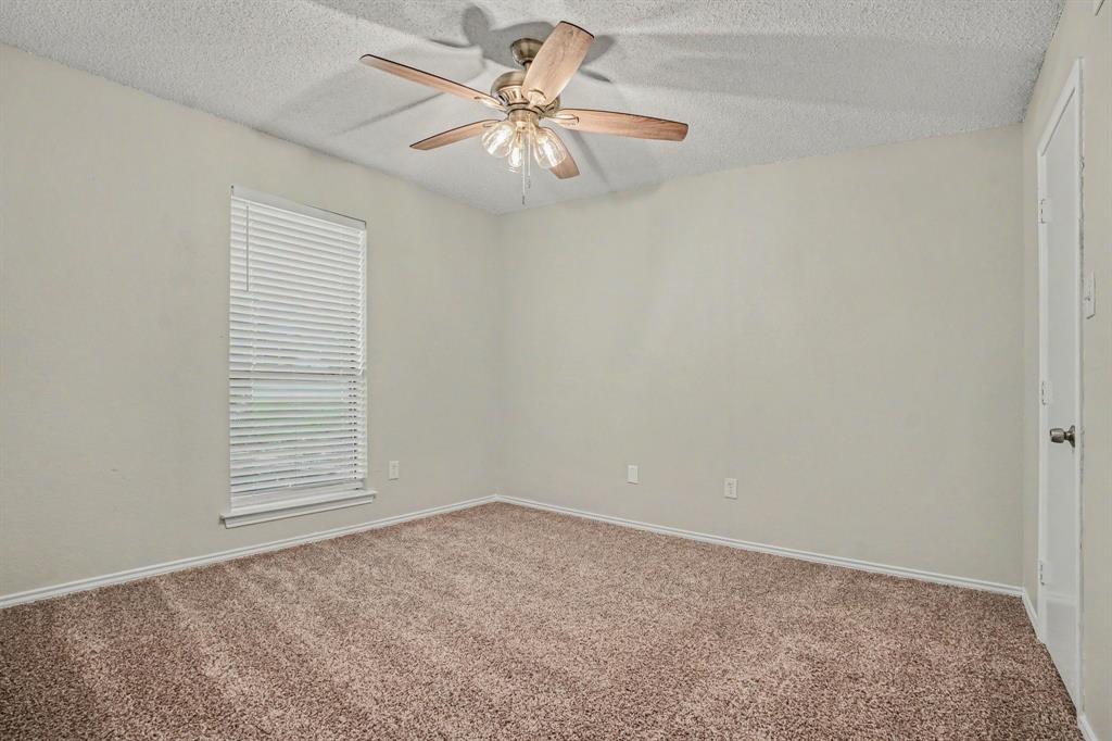 4715 Burning Springs Drive Property Photo 13
