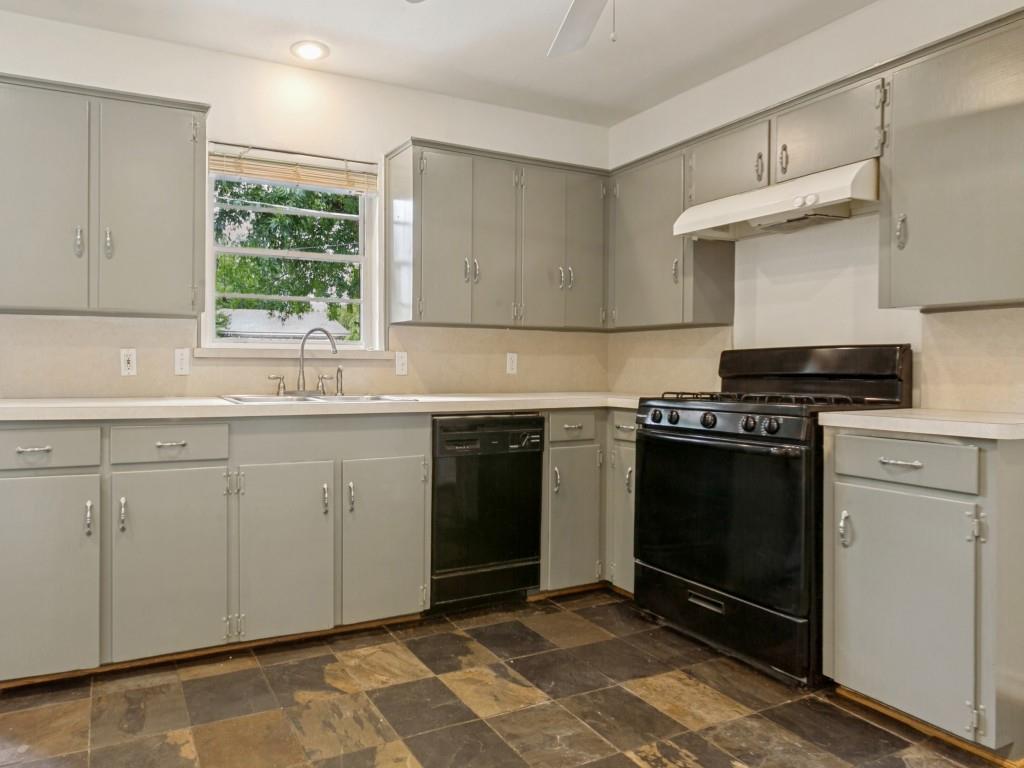 600 Ridgedale Drive Property Photo 10