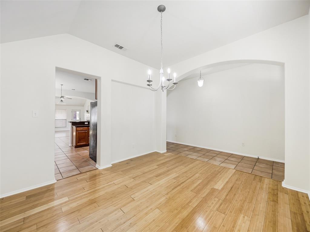 414 Dartmoor Drive Property Photo 7