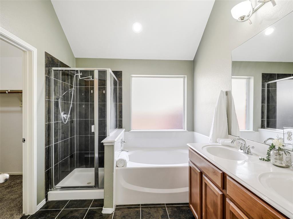 414 Dartmoor Drive Property Photo 19