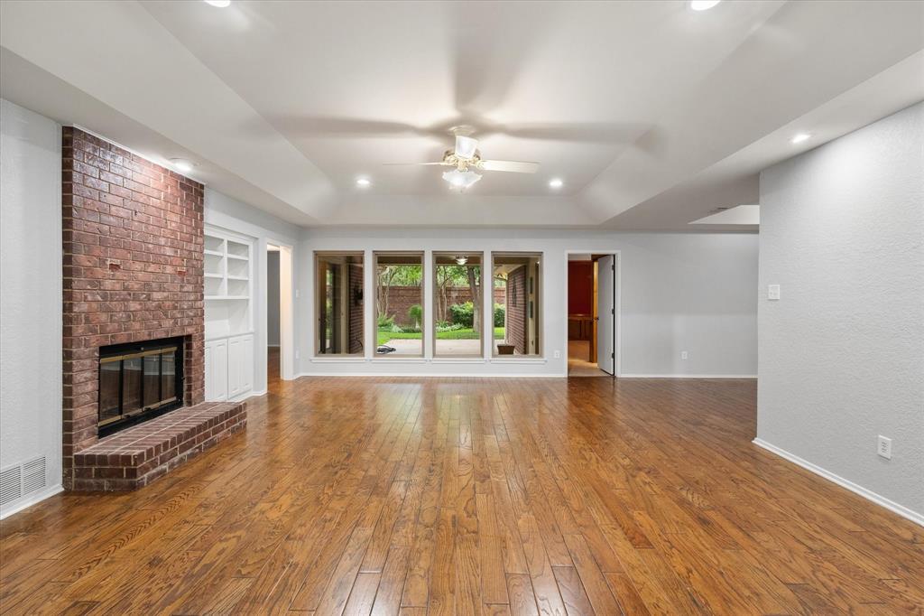 2403 Oak Shadow Court Property Photo 7