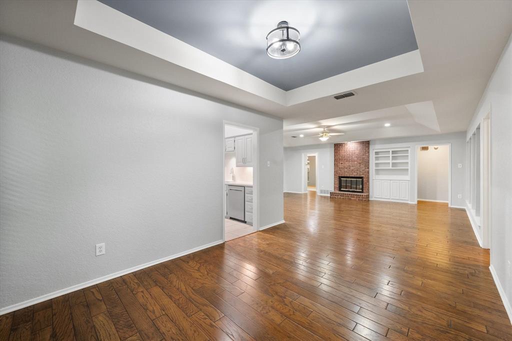 2403 Oak Shadow Court Property Photo 12
