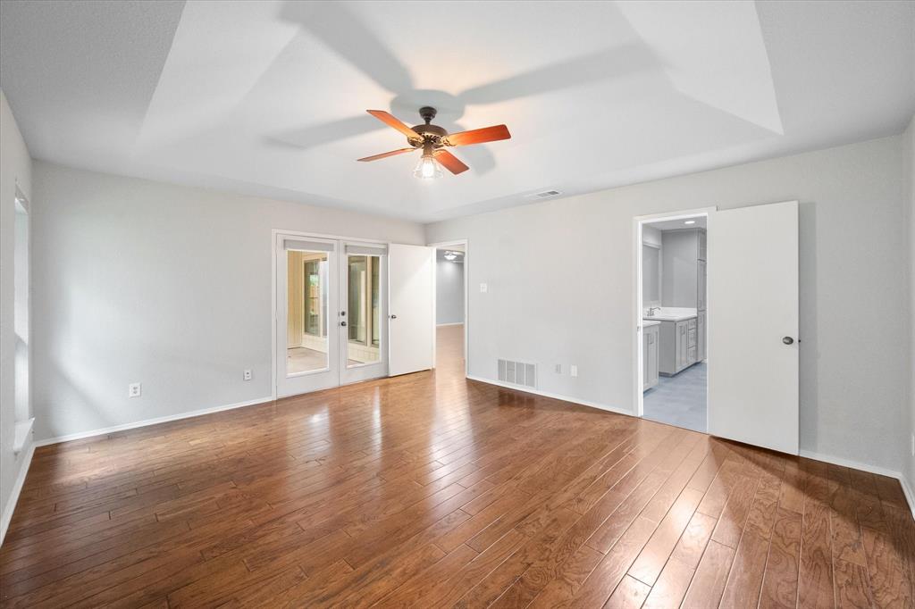 2403 Oak Shadow Court Property Photo 22