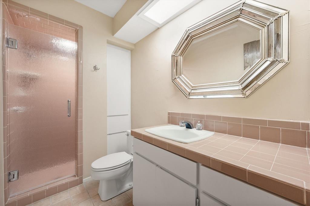 2403 Oak Shadow Court Property Photo 30