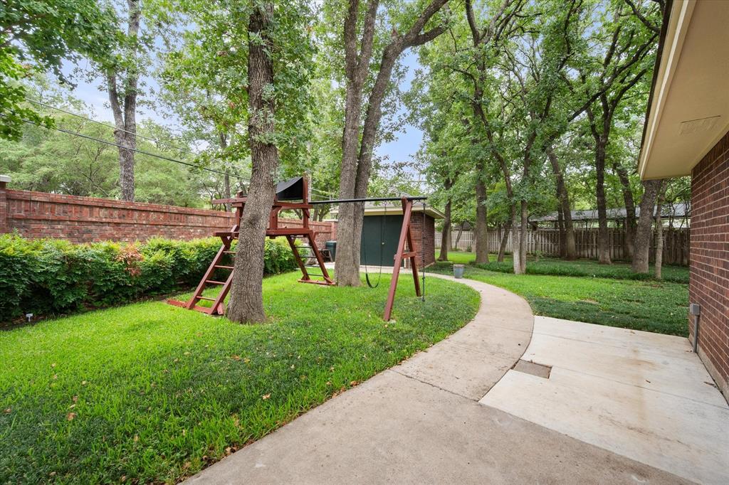 2403 Oak Shadow Court Property Photo 35