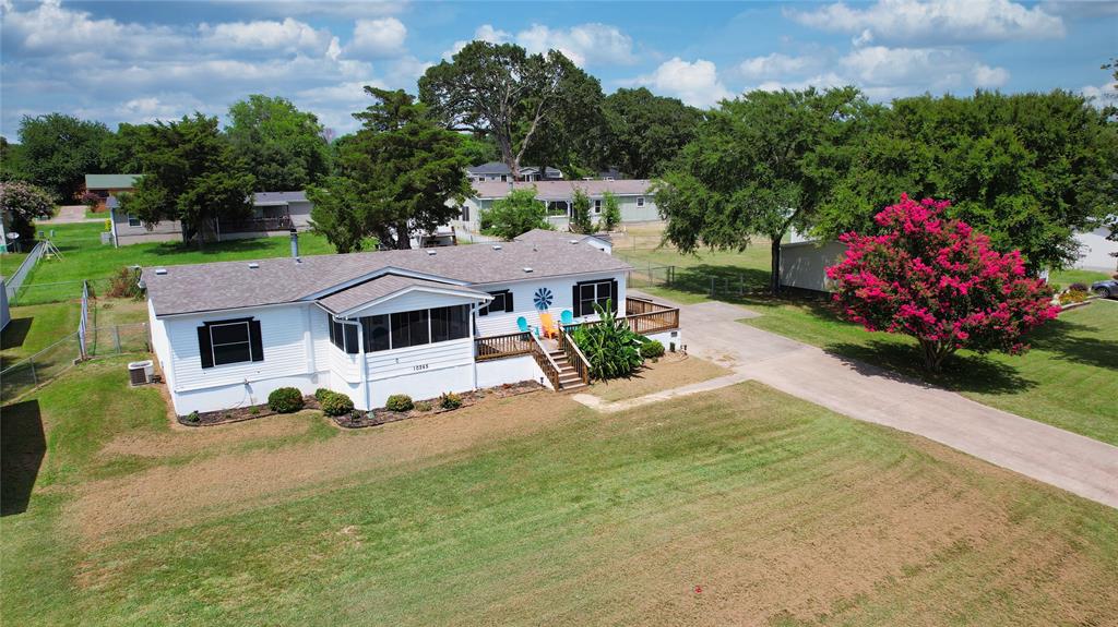 10245 Northlake Circle Property Photo 1