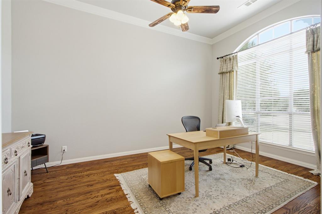 8504 Jefferson Way Property Photo 3