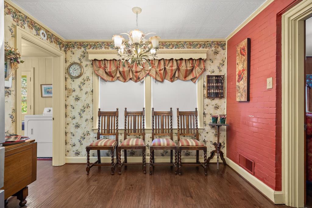 321 S Mary Property Photo 16