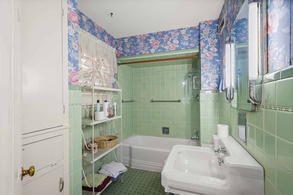 321 S Mary Property Photo 38