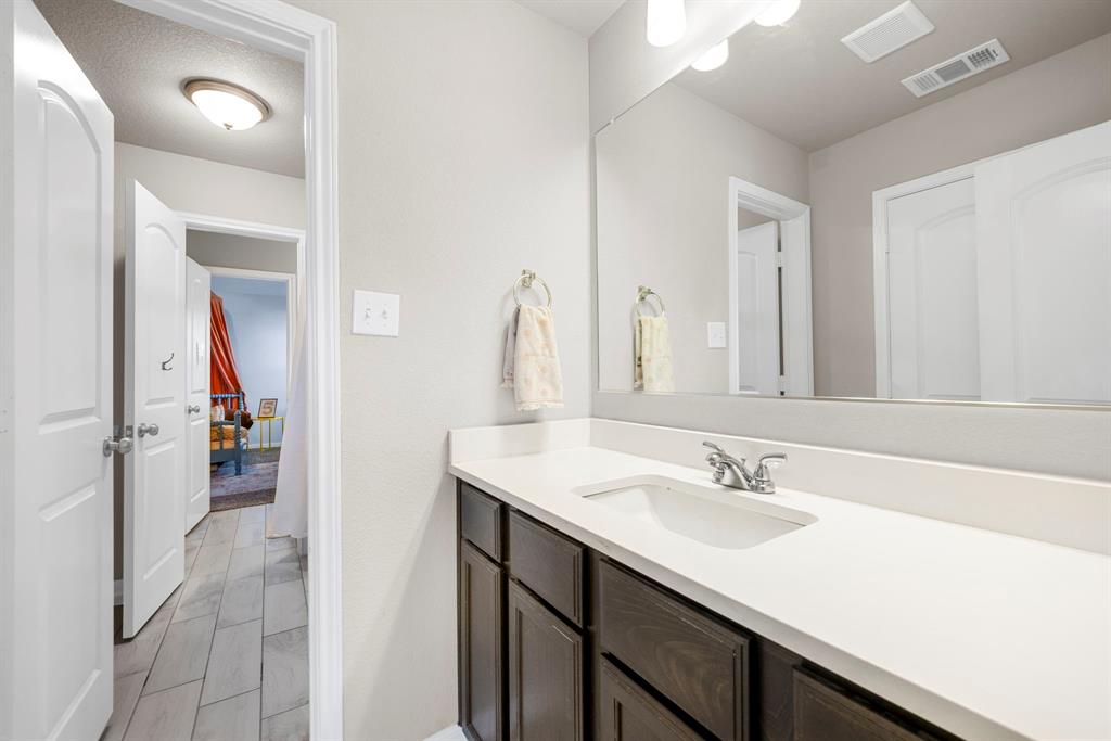 5030 Dickinson Loop Property Photo 32