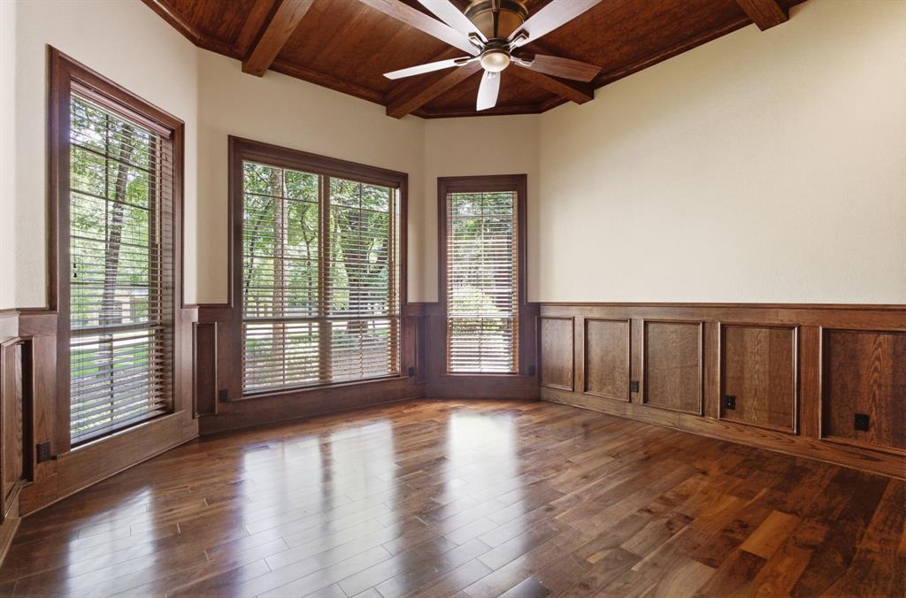 2030 Equestrian Lane Property Photo 7