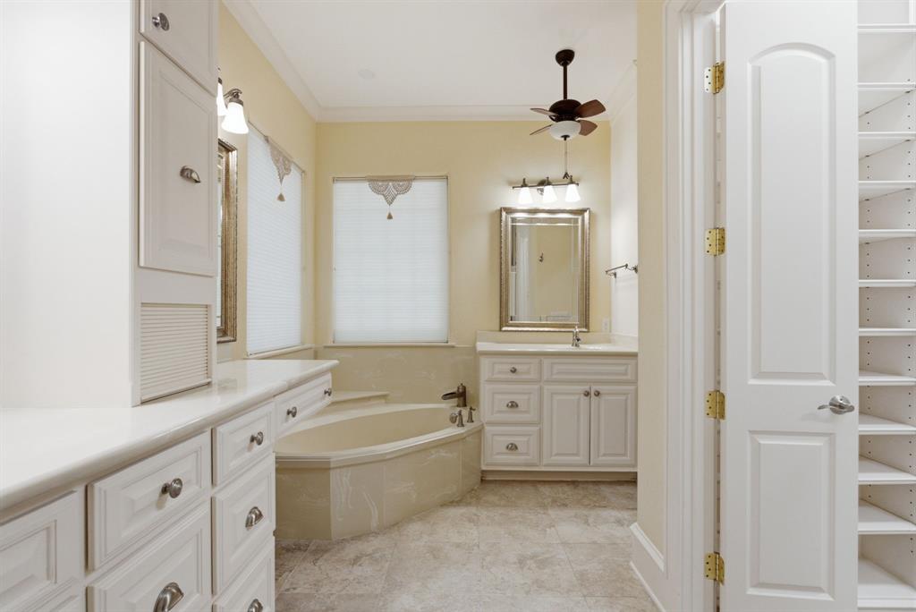 2030 Equestrian Lane Property Photo 16