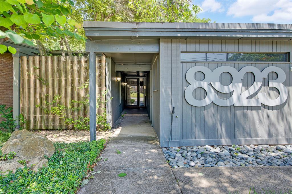 8923 Rolling Rock Lane Property Photo 3
