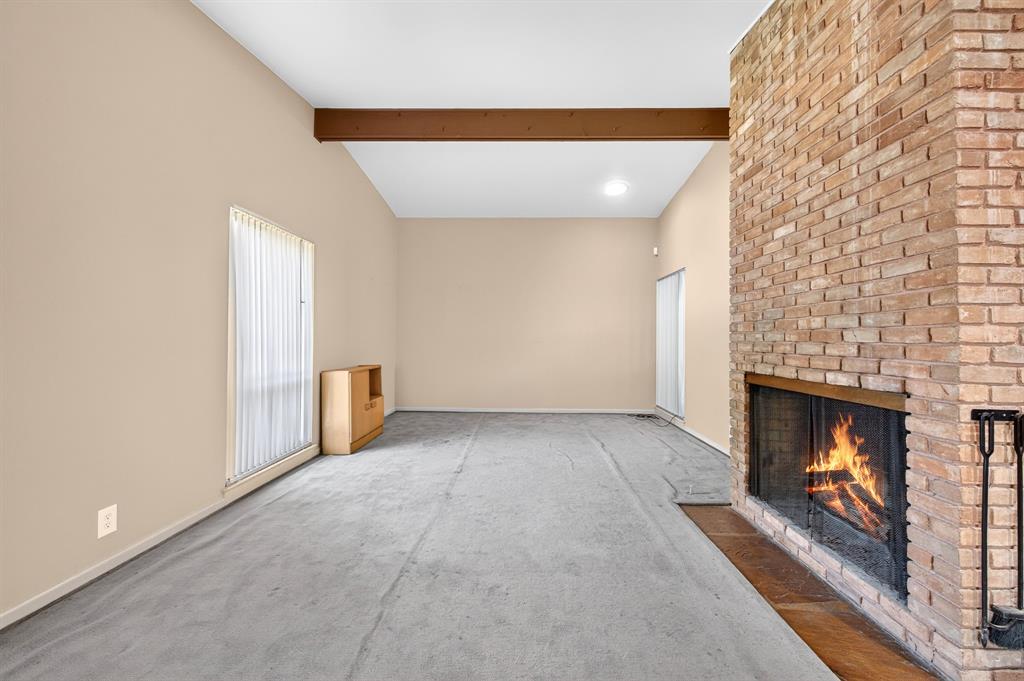 8923 Rolling Rock Lane Property Photo 10