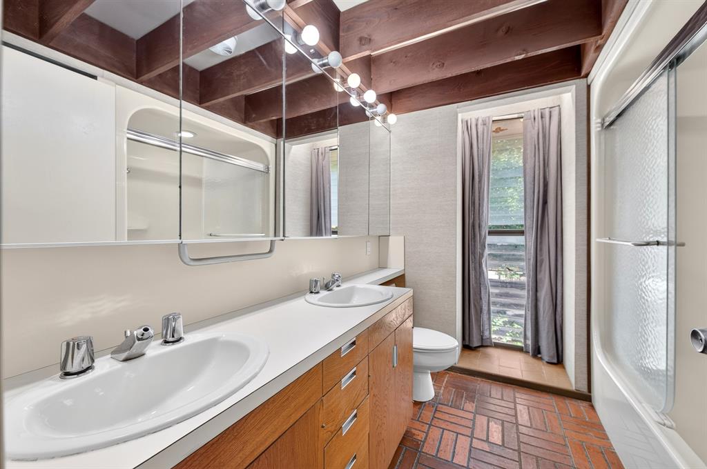 8923 Rolling Rock Lane Property Photo 27